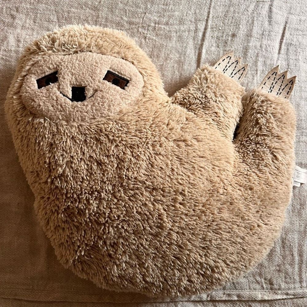 Studio Lare Sloth Plush Warming Pillow